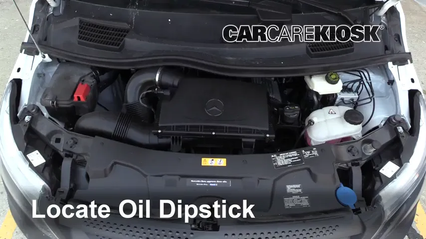 2019 Mercedes-Benz Metris 2.0L 4 Cyl. Turbo Mini Cargo Van Oil Check Oil Level
